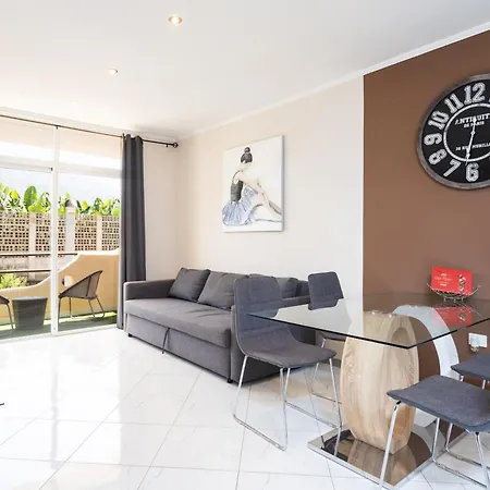 Daire Home2book With Terrace & Pool In *